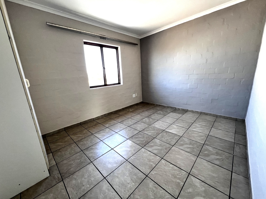 To Let 2 Bedroom Property for Rent in Parklands Western Cape